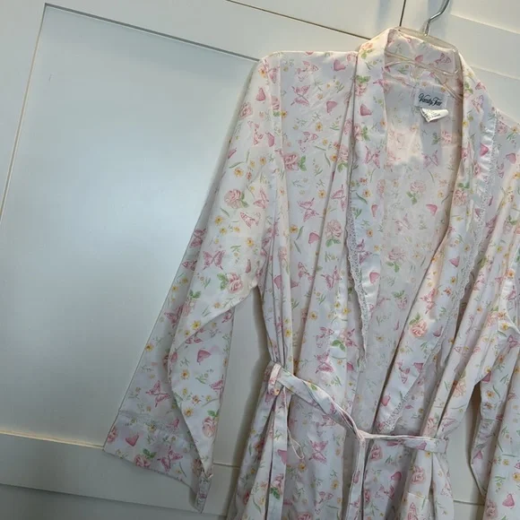 Vanity Fair Light weight floral robe size large - Picture 3 of 5
